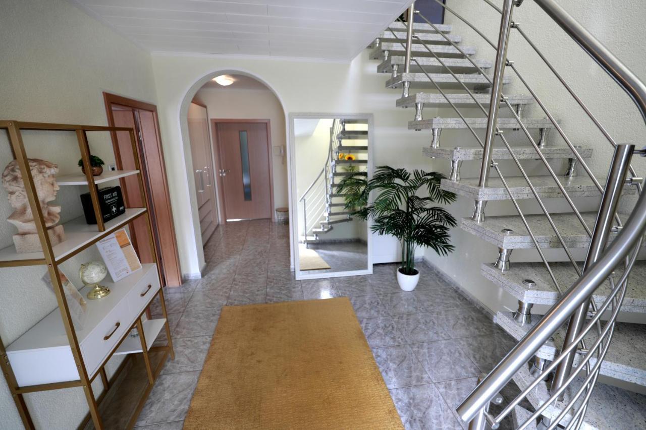 Goldhouse - Sauna, Whirlpool, Switch, Darts & Mehr Andernach Eksteriør bilde
