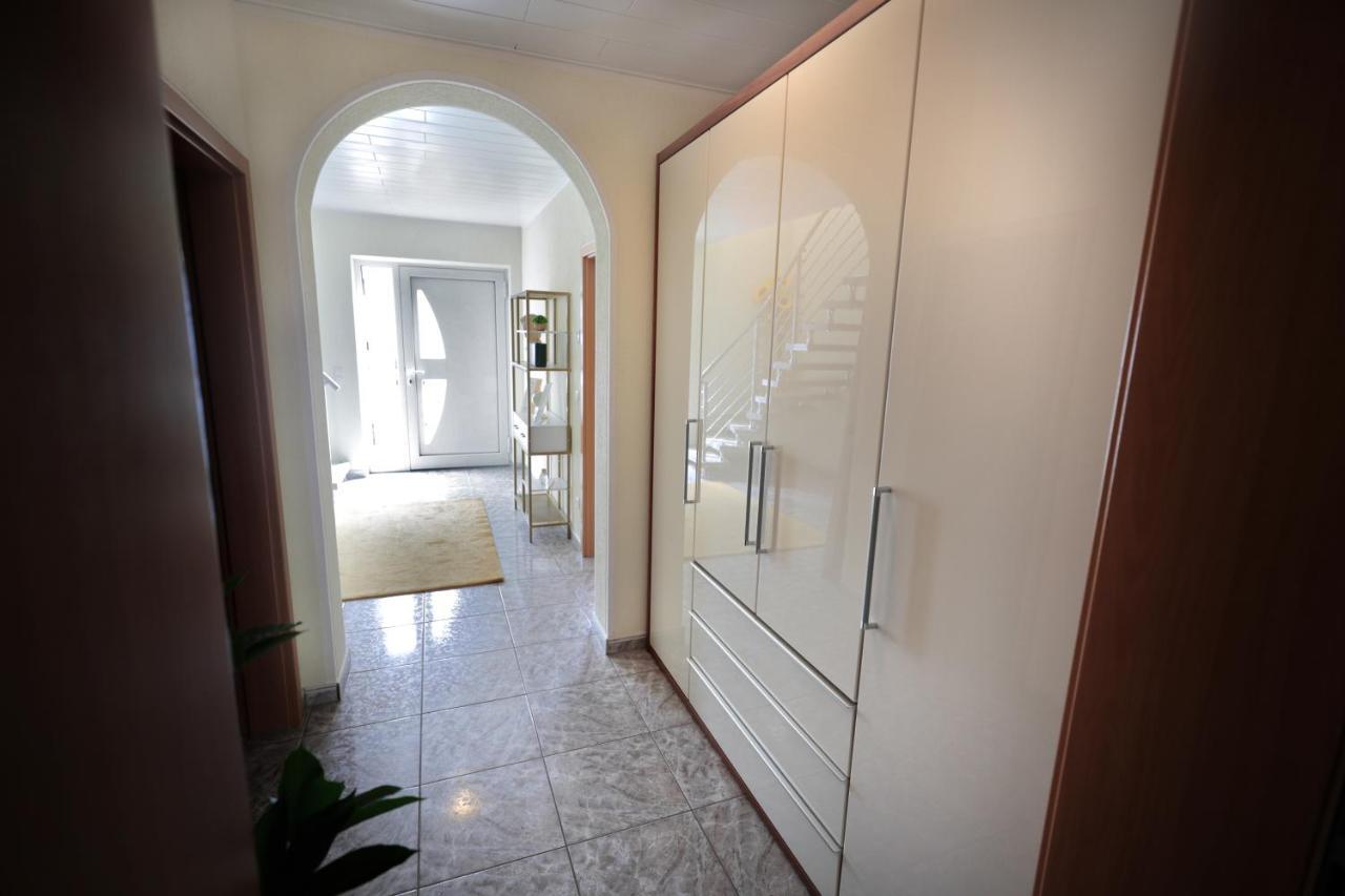 Goldhouse - Sauna, Whirlpool, Switch, Darts & Mehr Andernach Eksteriør bilde