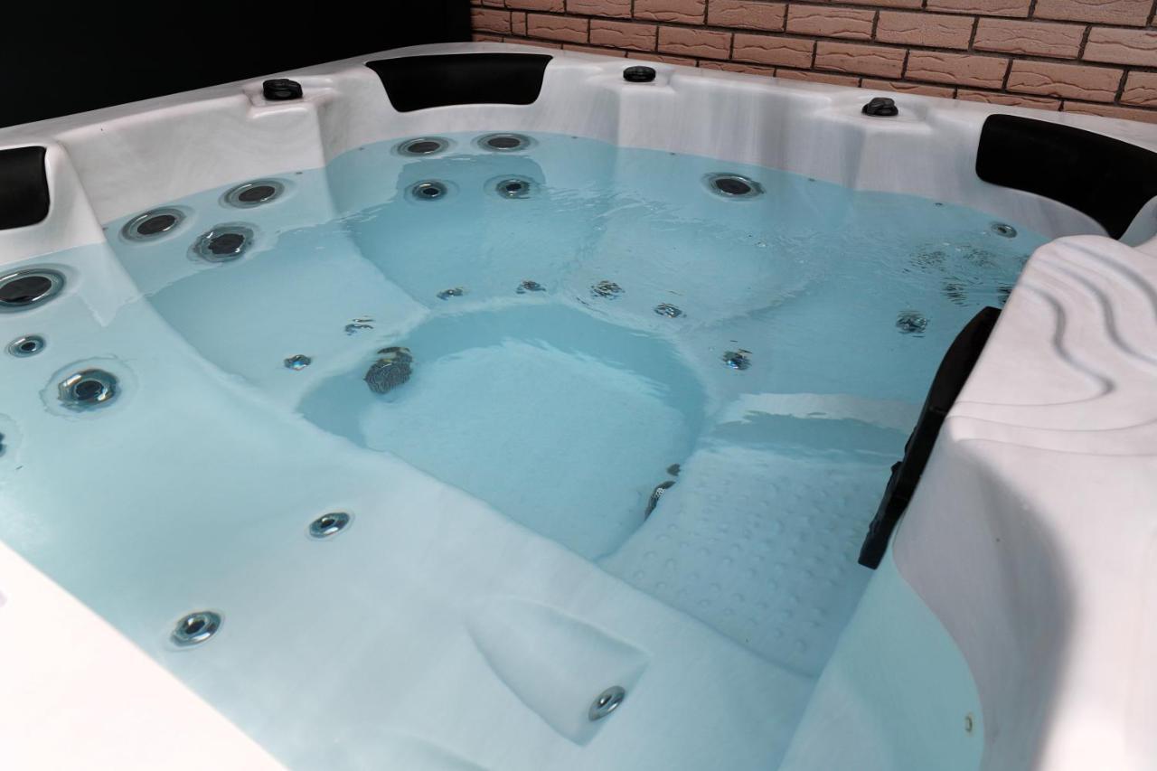 Goldhouse - Sauna, Whirlpool, Switch, Darts & Mehr Andernach Eksteriør bilde