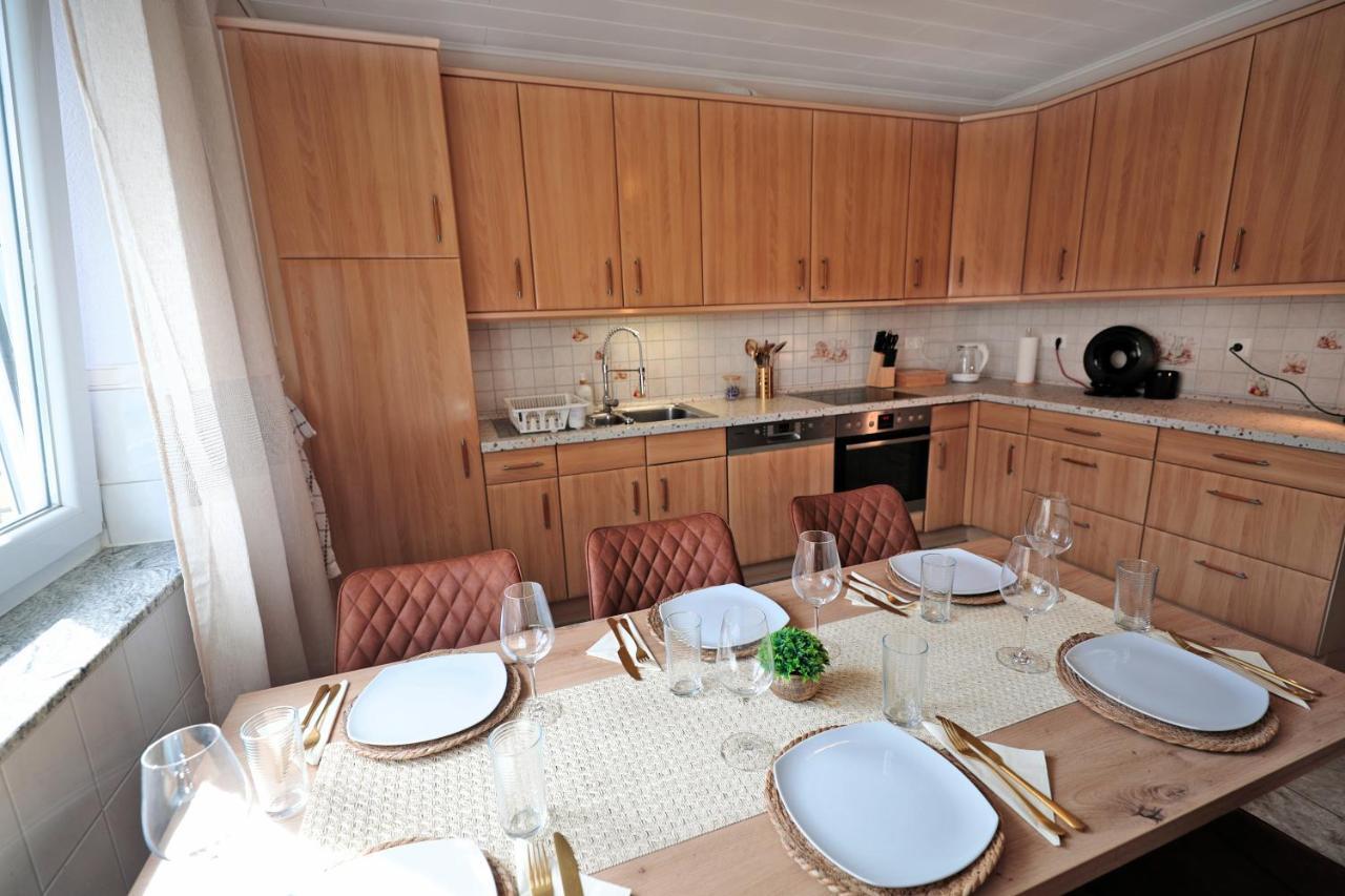 Goldhouse - Sauna, Whirlpool, Switch, Darts & Mehr Andernach Eksteriør bilde
