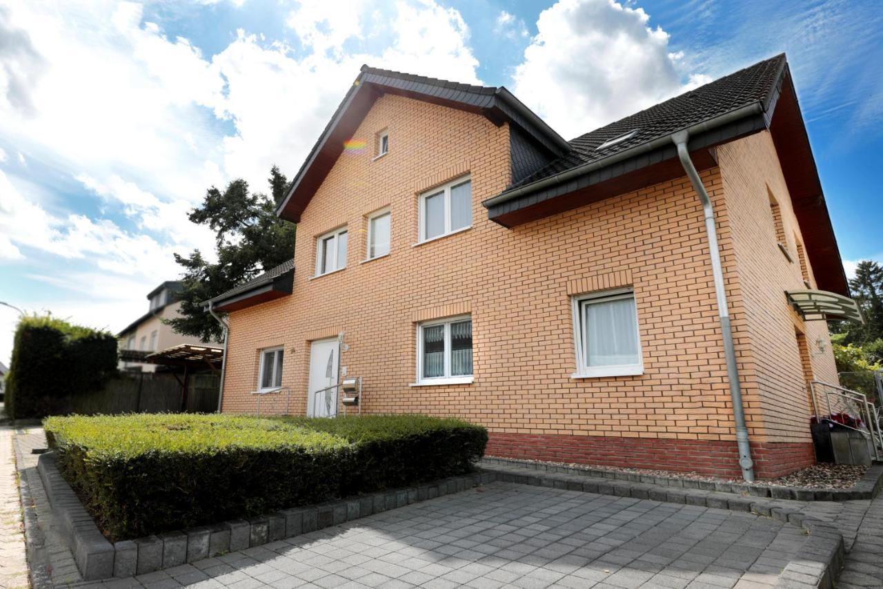 Goldhouse - Sauna, Whirlpool, Switch, Darts & Mehr Andernach Eksteriør bilde