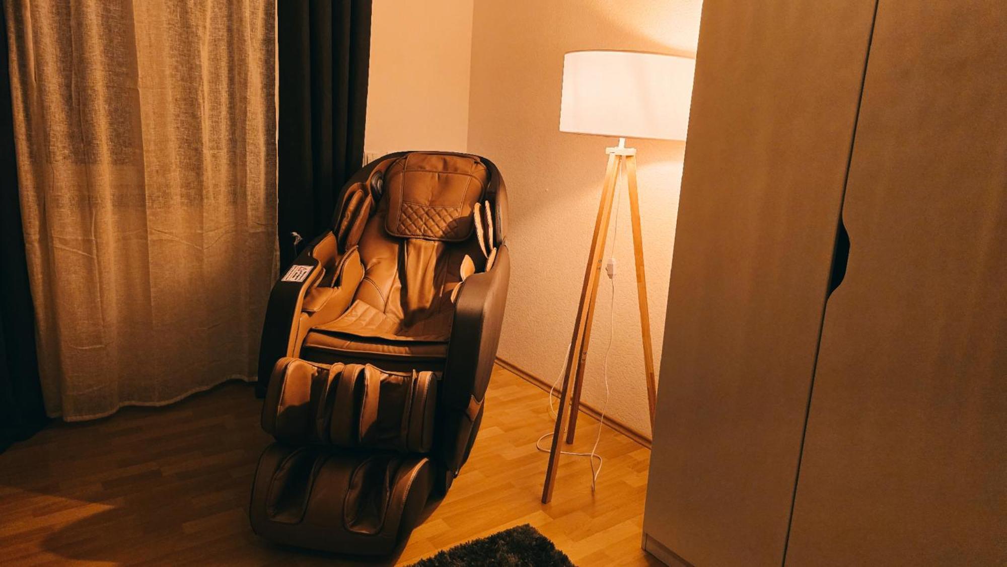 Goldhouse - Sauna, Whirlpool, Switch, Darts & Mehr Andernach Eksteriør bilde